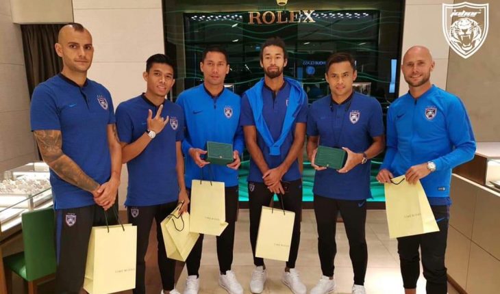 TMJ Kurniakan Jam Tangan Rolex Buat Pemain & Staf JDT, Tanda Penghargaan!